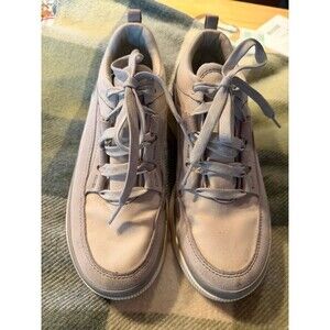 Sorel size 8.5 women Out and About